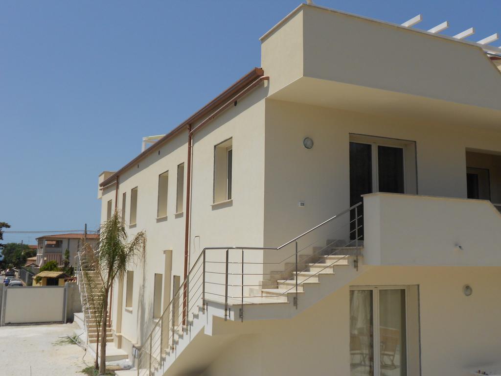 סן לאונה Bosco Sea Apartments מראה חיצוני תמונה