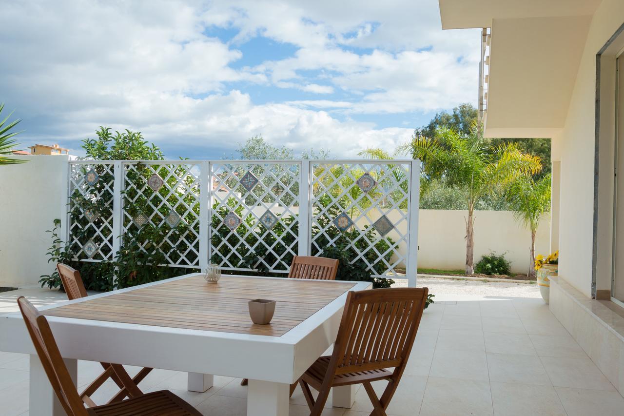 סן לאונה Bosco Sea Apartments מראה חיצוני תמונה