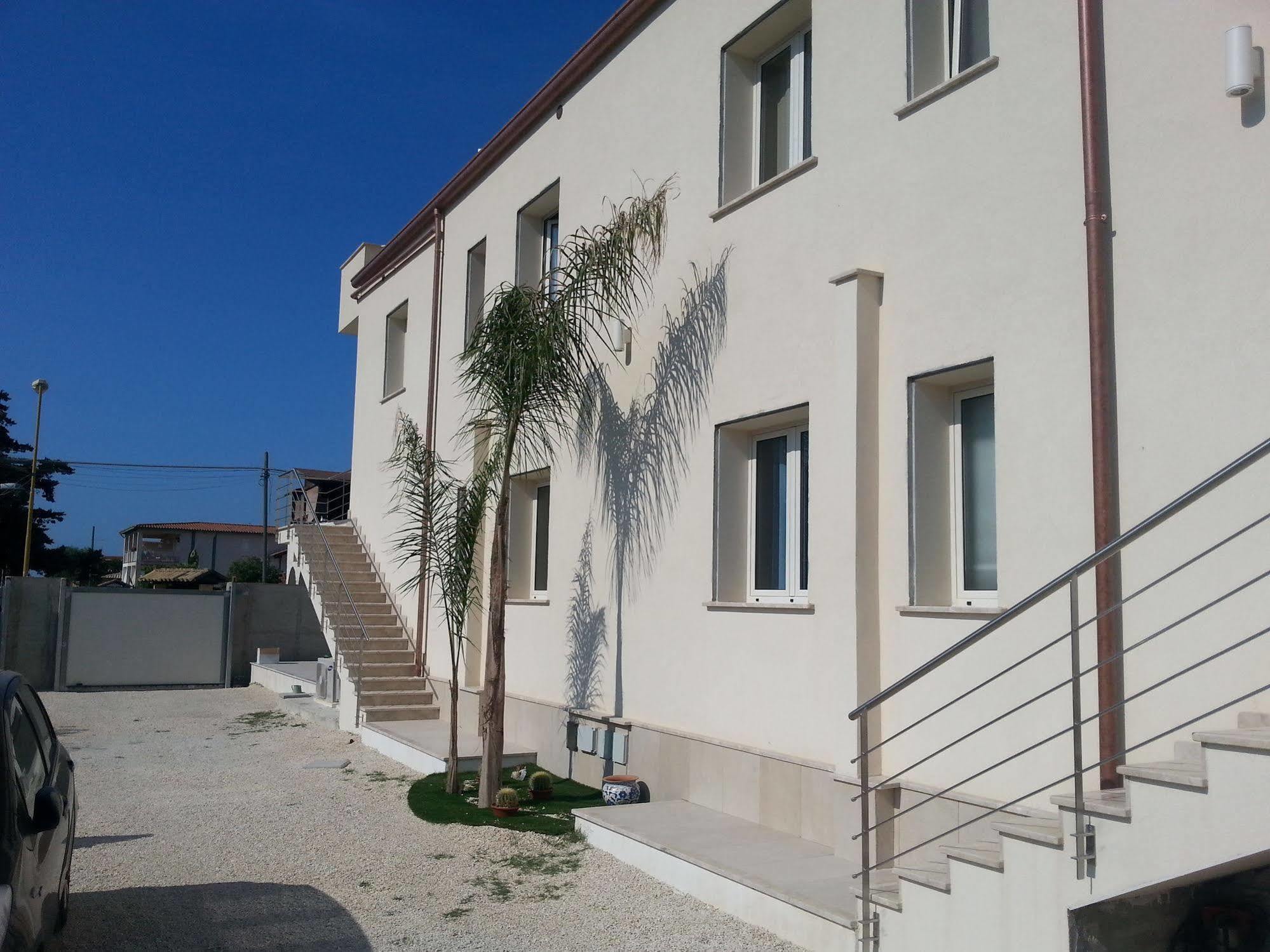 סן לאונה Bosco Sea Apartments מראה חיצוני תמונה