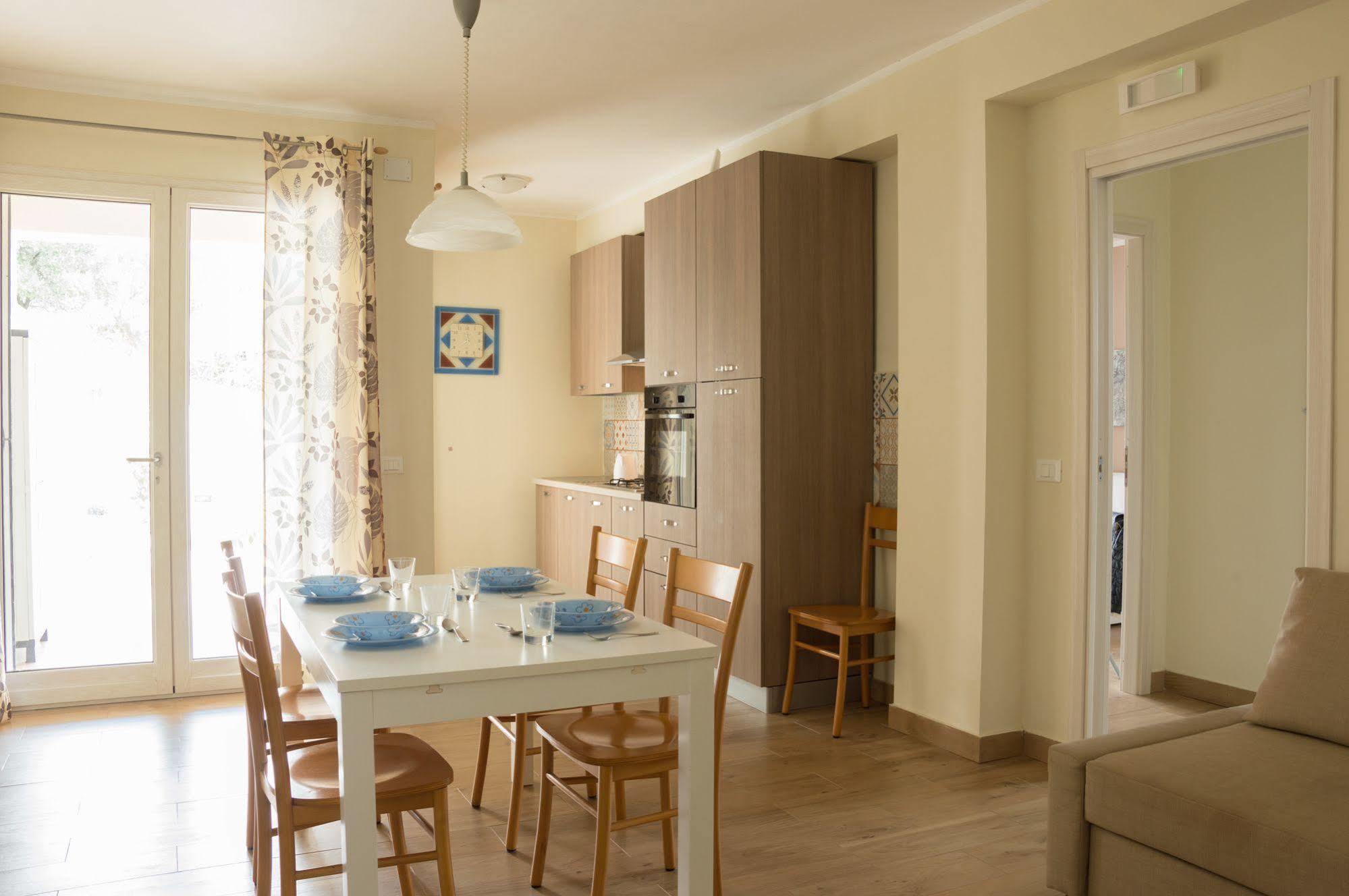 סן לאונה Bosco Sea Apartments מראה חיצוני תמונה