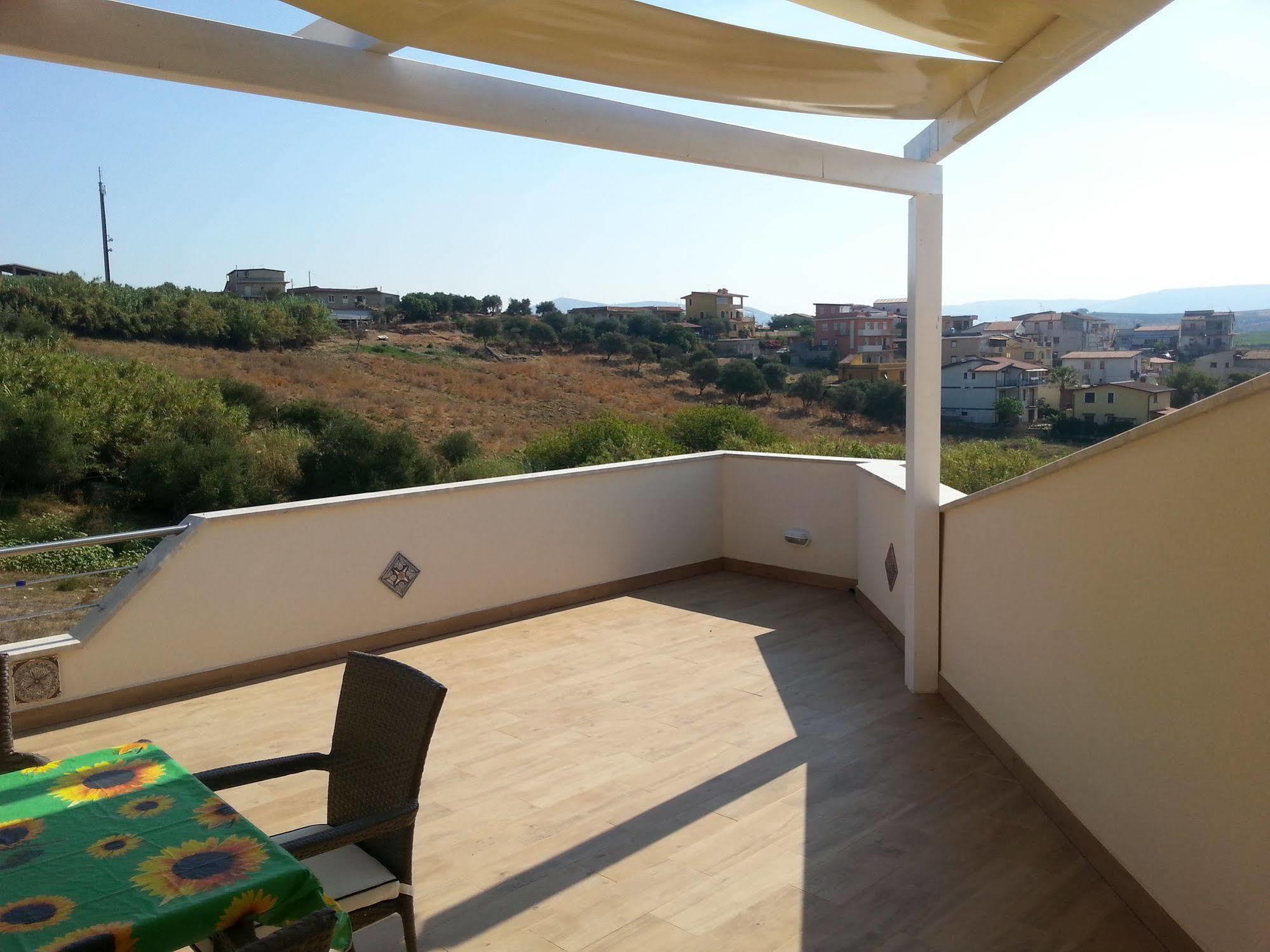 סן לאונה Bosco Sea Apartments מראה חיצוני תמונה